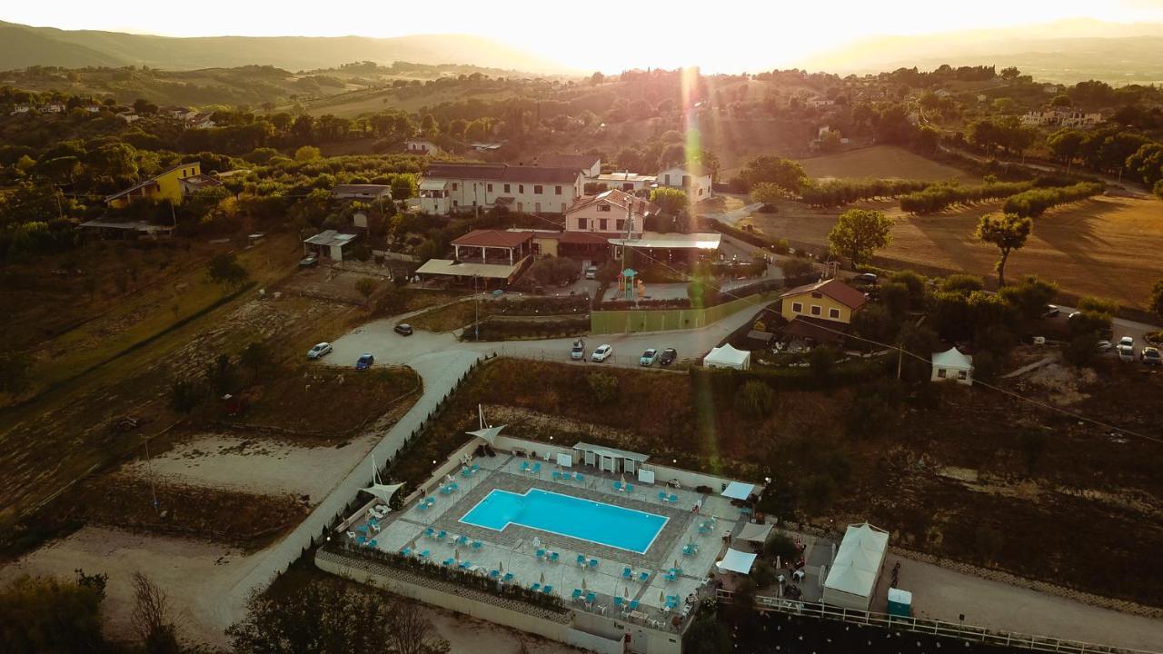 Il Pozzo Country House Collescipoli Екстериор снимка