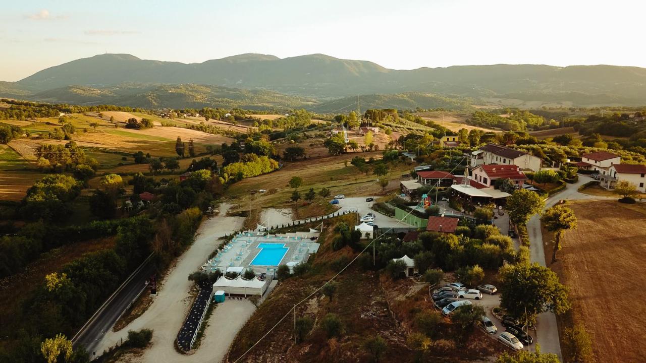 Il Pozzo Country House Collescipoli Екстериор снимка