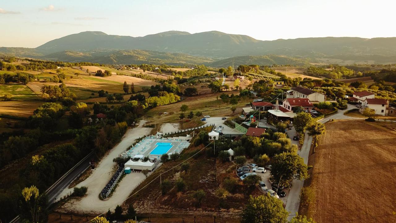 Il Pozzo Country House Collescipoli Екстериор снимка